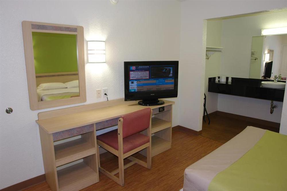 Motel 6-Irving, Tx - Dallas שירותים תמונה